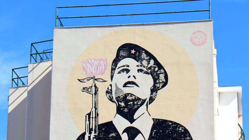 Lisbon: Street Art and Historical Walking Tour - Miradouro Portas do Sol and the São Jorge Castle area