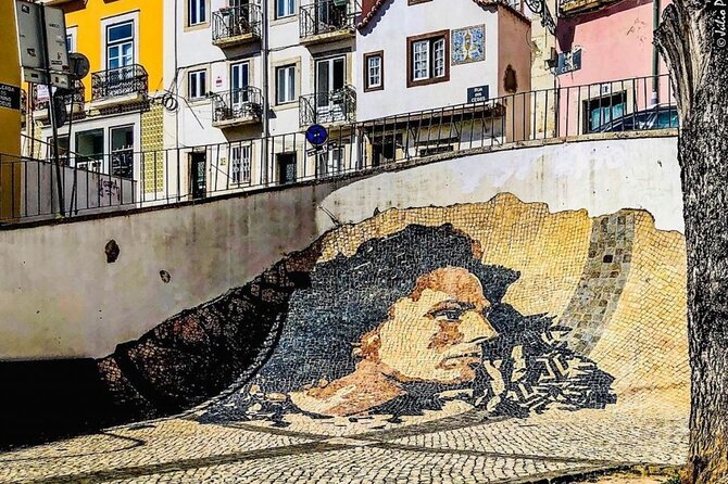 Lisbon Street Art - Private Guided Tour in a Electric Tuk Tuk - Key Takeaways Before You Ride