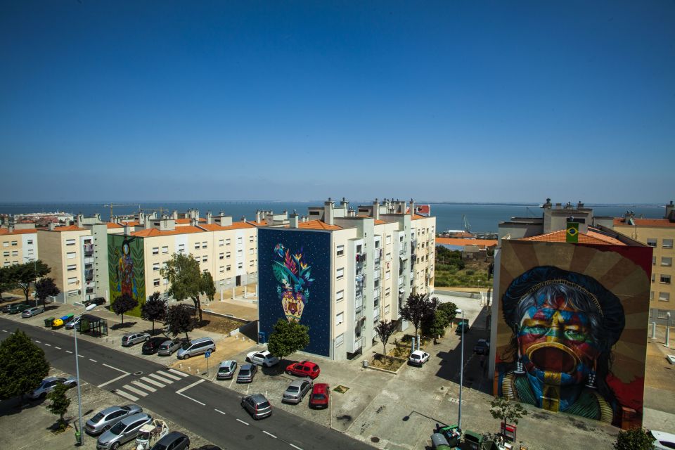 Lisbon: Street Art Tuk Tuk Tour - What the guide does (and why it changes everything)