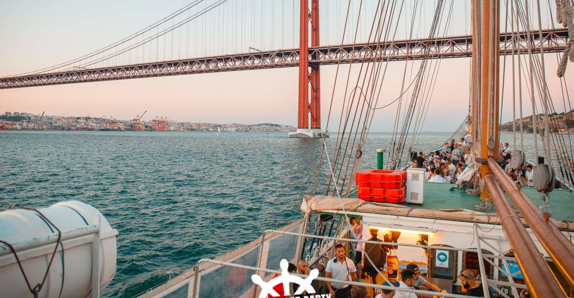Lisbon: Sunset Boat Party with 2 Drinks and Free Club Entry - Price and what you really get for $47