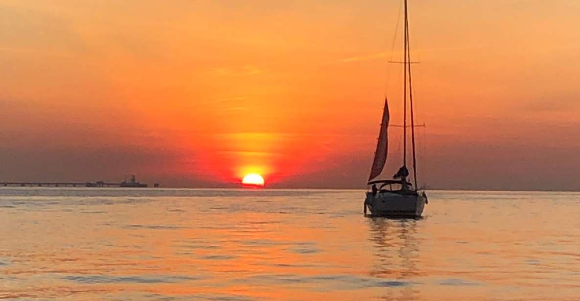 Lisbon: Sunset Cruise with Drinks - Belém Tower, Discoveries, Jerónimos: the classic Lisbon stretch from the water