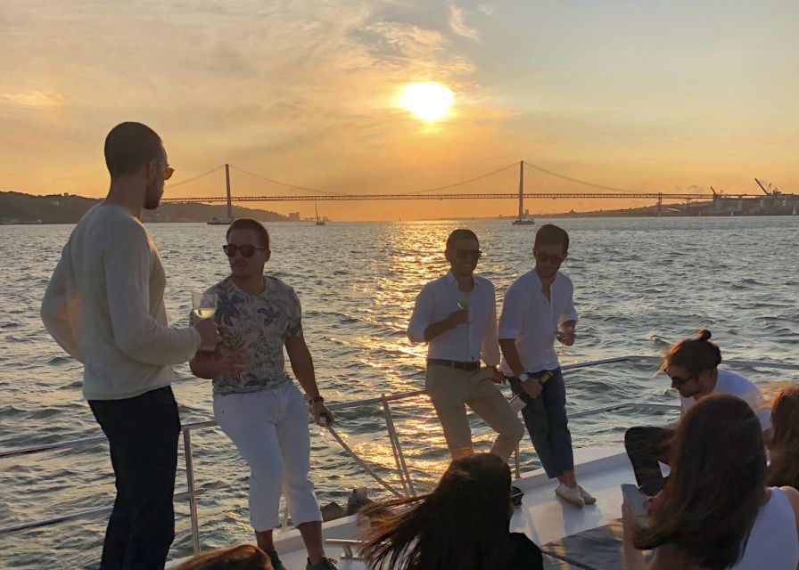 Lisbon: Sunset Cruise with Drinks - Drinks, snacks, and those little comforts that matter
