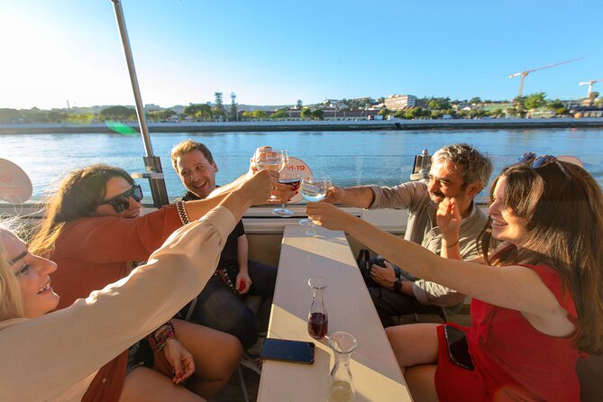 Lisbon Sunset cruise with Welcome Drink and Snack included - Monument of the Discoveries: the maritime power viewpoint