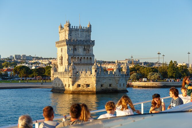 Lisbon Sunset Cruise with Wine and Snacks - Drinks and Snacks: What’s Included, What’s Not
