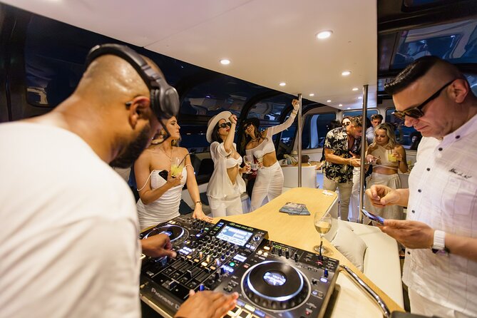 Lisbon – Sunset DJ & Porto Tonic Premium Boat Experience - Why this sunset DJ cruise feels different from standard sightseeing