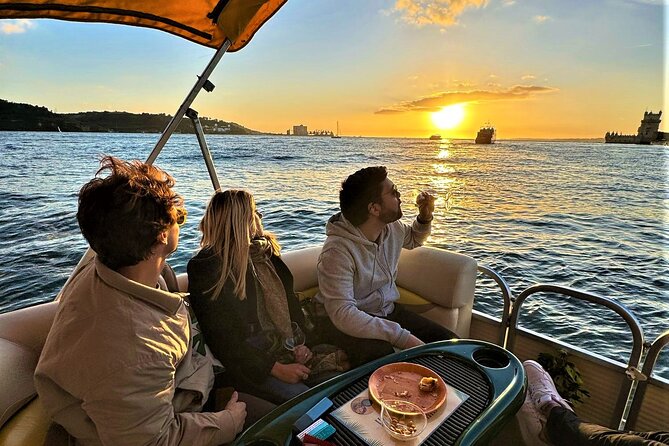 Lisbon Sunset Experience: Cruise, Wine and Live Music by the Capt - Who Should Book the Capt’s Lisbon Sunset Cruise