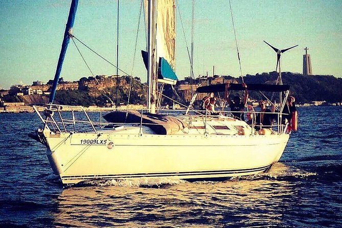 Lisbon Sunset Sailing Tour with White or Rosé Wine and Snacks - Entering the Tagus at sunset: why this sail works