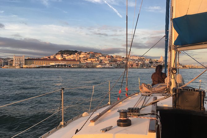 Lisbon Sunset Sensations on a Private Sailing Boat with wine&snacks - Meeting at Doca Alcântara and the timing that makes sunset work
