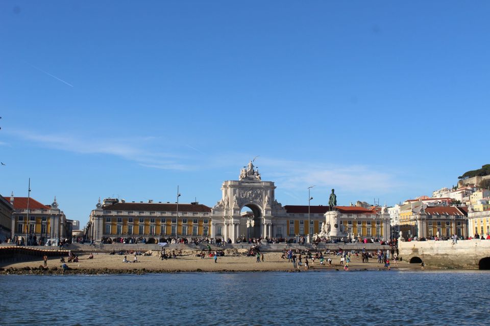 Lisbon: Sunset SpeedBoat Tour - Southbank Run to Christ the King: A View That Feels Like a Shortcut