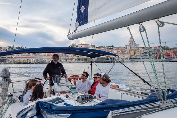 Lisbon: Sunset Tagus River Sailing Tour with Drinks - Cristo Rei and the 25 de Abril Bridge: Big Monuments, Clear Angles