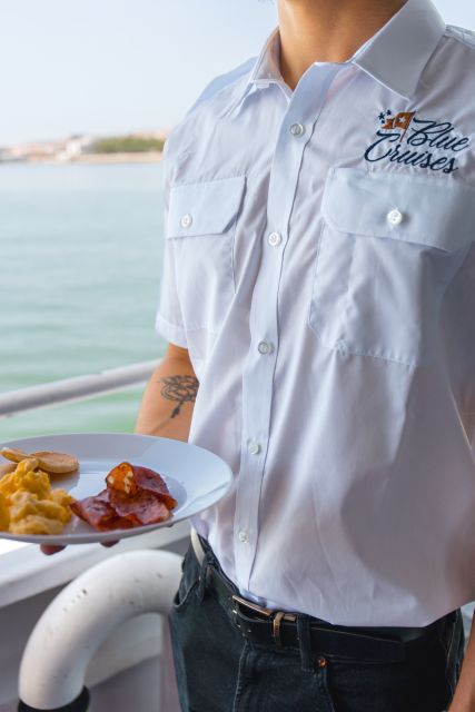 Lisbon: Tagus River Cruise With Brunch - Sundeck Access and Seating: How to Get the Best Angles