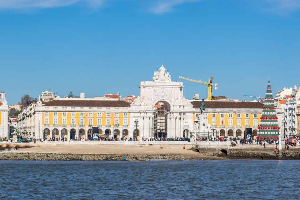 Lisbon: Tagus River Yellow Boat Cruise - The Return to Terreiro do Paço: Lisbon’s Hills Look Different From Water