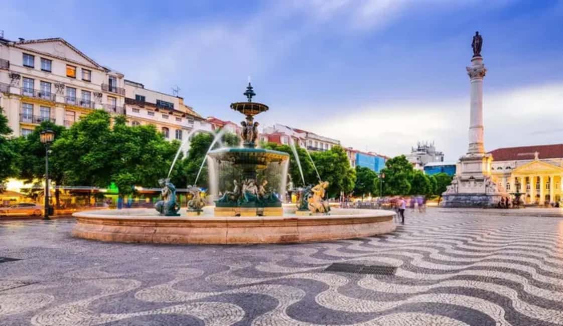 Lisbon Through the Eyes of a Local - Food and Walking Tour - The guide experience: Francisco, Chico, and JLO as the real draw