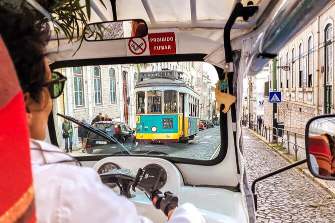 Lisbon tour Oldtown & Viewpoints on a tuktuk - Lisbon Old Town and Viewpoints: Why this route feels smart