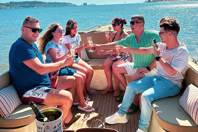 Lisbon – Vinho Verde Wine Premium Boat Experience - The guides: the difference between seeing Lisbon and understanding it