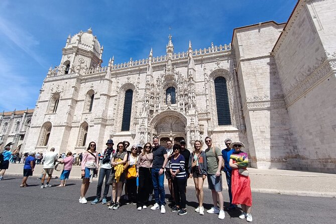 Lisbon Walking Tour - Discover Belém and the Discoveries Age - Palácio Nacional de Belém and the presidential presence