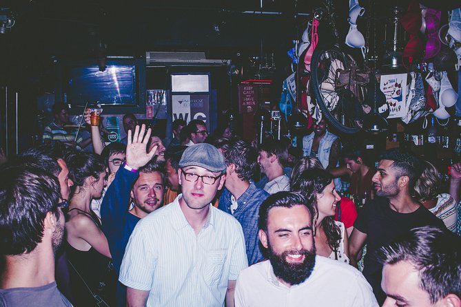 Lisbon Wild Pub Crawl - Group size: official max 35 vs. how it can feel