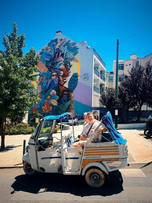 Lisbon with Tukxi: Historical Secrets by Tuk-Tuk - Key highlights to look for
