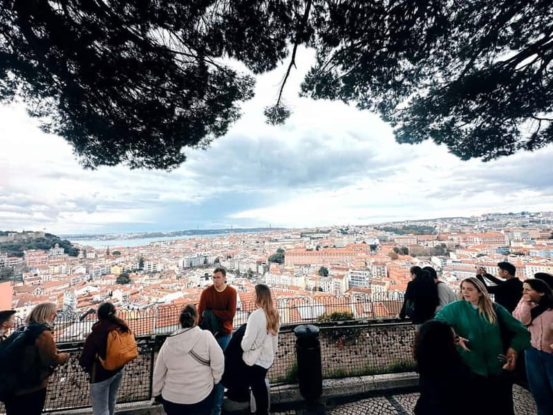 Lisbon with Tukxi: Historical Secrets by Tuk-Tuk - Pickup in Lisbon: how to start without stress