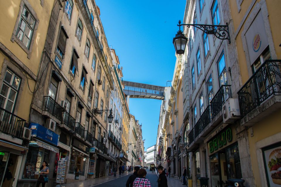 Lisbon with Tukxi: Historical Secrets by Tuk-Tuk - National Pantheon and São Vicente de Fora: culture stops without killing your pace