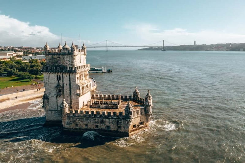 Lisbon with Tukxi: Private Belém Tuk-Tuk Tour - Guide quality and tuk-tuk comfort: what to watch for