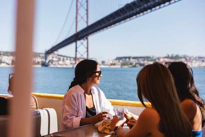 Lisbon Yellow Boat River Hop-On Hop-Off Tour - What the commentary is like: recorded English and photo timing