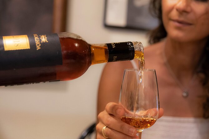 Lisbon's authentic Food and Wine tour with a Winemaker - Stop 2 by Arco de Jesus: walking the old city with breathing room
