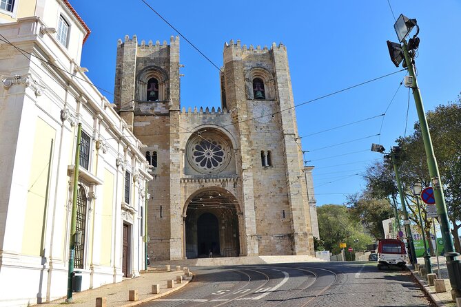 Lisbon´s Private Walking Sightseeing Tour - Terreiro do Paço: Rua Augusta as Lisbon’s portal
