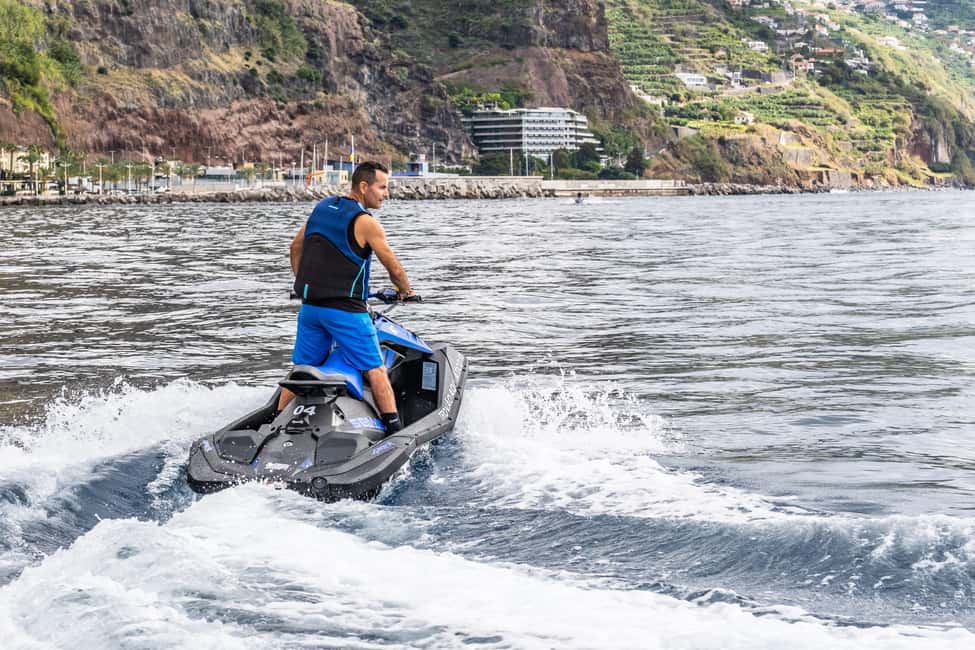 Madeira: Calheta Jet Ski Rental - With a licence vs. without: how your route and freedom change