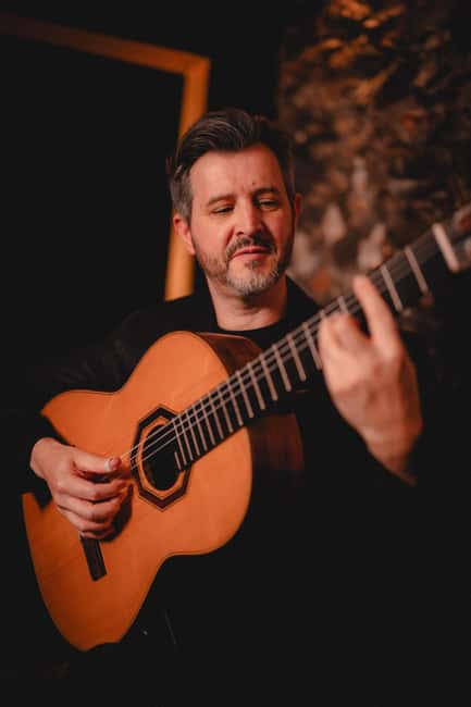 Madeira: Fado Show - The Heart of Portugal With Madeira Wine - The 50-Minute Evening: From Wine Welcome to the Final Song