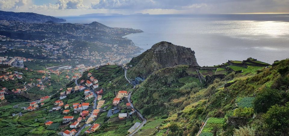 Madeira: Full-Day Jeep Tour, Natural Pools, Seixal & Fanal - Câmara de Lobos (Churchill Bay): a classic Madeira scene