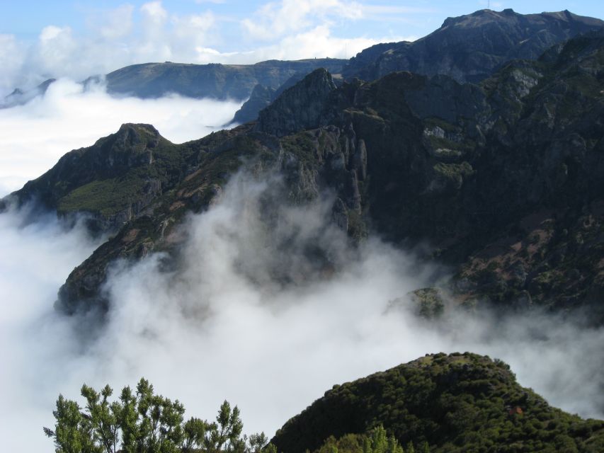 Madeira: Full-Day Pico Ruivo / Achada do Teixeira Walk - Picarouto to Pico Ruivo: rock formations, color, and real footing