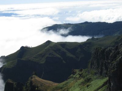 Madeira: Full-Day Pico Ruivo / Achada do Teixeira Walk - Pickup from Machico and Funchal: getting to Picarouto without hassle