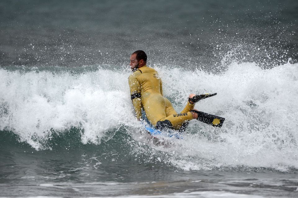 Madeira Island Bodyboard Experience - In the water: how you actually learn to catch waves