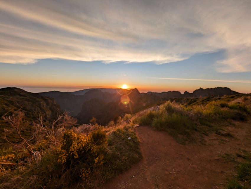 Madeira: Pico Arieiro Sunset with Stairway to Heaven Option - Ninho da Manta Viewpoint: A Quick Break That Doesn’t Waste Time