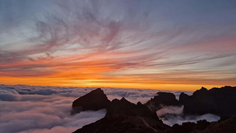 Madeira: Pico Arieiro Sunset with Stairway to Heaven Option - What to Pack: Wind-Proof Your Evening