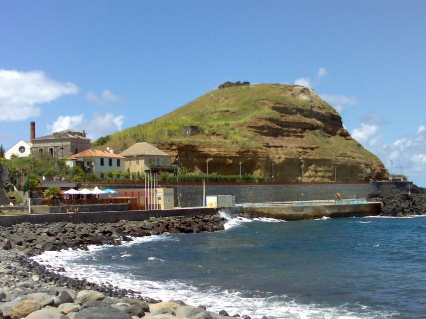 Madeira: Pico do Arieiro & Laurissilva Forest - East tour - Camacha monument to Santana A-frames: culture stops that explain daily life