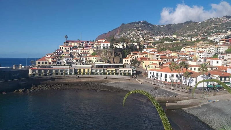Madeira Private 4-Seater Mercedes VIP - The driver-guide experience: facts, route control, and good humor