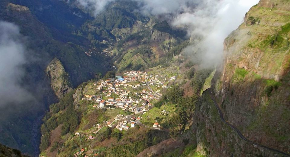 Madeira: Private Nuns Valley Tour by Tukxi - Eira do Serrado: where the valley drops almost 500 meters below