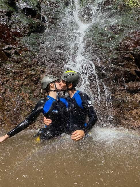 Madeira Short Canyoning For Beginners Rochão Level 1 - What you’ll actually do: abseils, jumps, slides, and the comfort choices