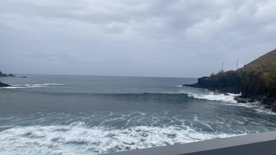 Madeira: surf lesson at Porto da Cruz - Your two-hour lesson: what happens before you ever paddle out