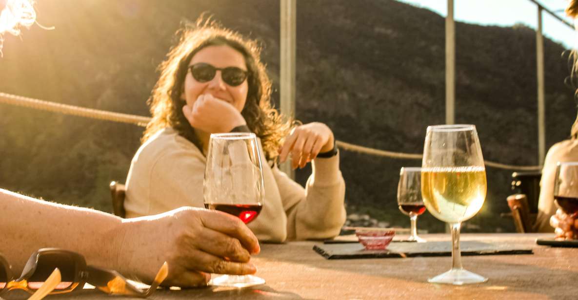 Madeira: Wine & Tapas, Cabo Girão Skywalk 4x4 Jeep Adventure - Wine tasting at Quinta do Barbusano: what six wines and tapas really means