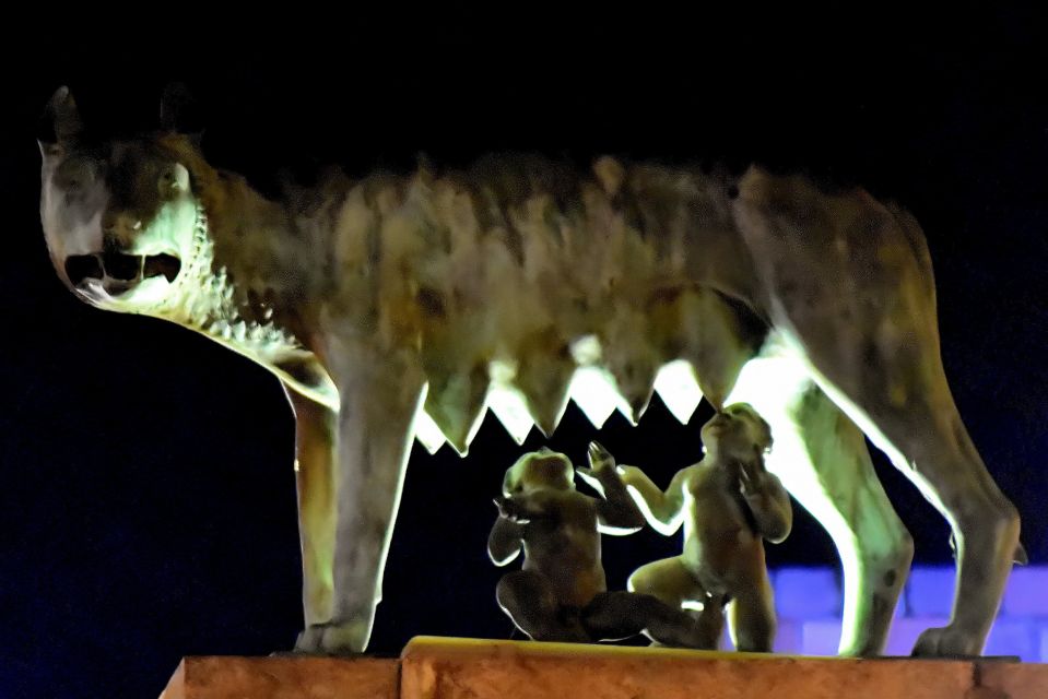 Merida: Legends and Mysteries Night Tour - Key things you’ll notice on this Merida night tour