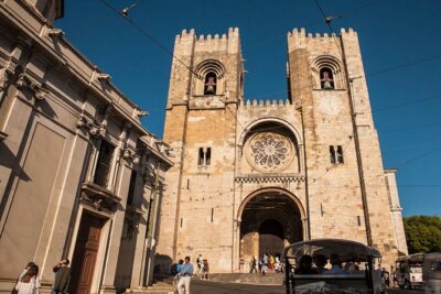 Mon Ami Vadio - Lisbon Old City Private Tuk Tuk Tour - Pickup, Comfort, and How to Prep for the Ride