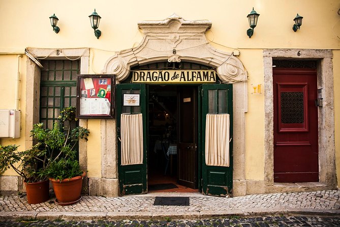 Mon Ami Vadio - Lisbon Old City Private Tuk Tuk Tour - The Guide Factor: Thiago’s Style and the History Pacing