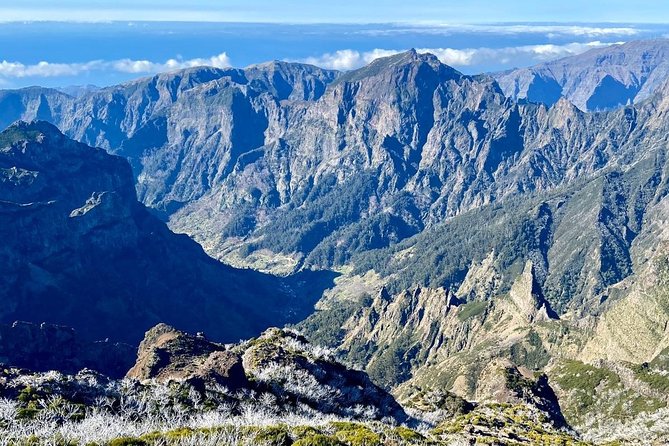 Morning Transfer To Pico Do Arieiro, Hike To Pico Ruivo & Return From Teixeira - Pico Ruivo summit time: how long to linger (and what to watch)