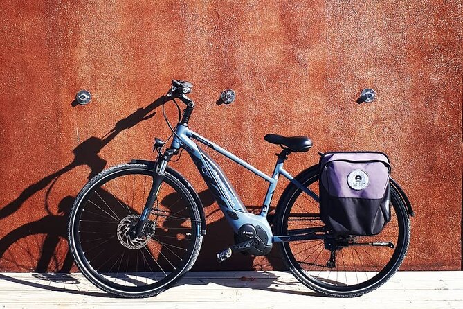Nazaré E-Bike Rental 4h - Buying time with $30.04 per person value