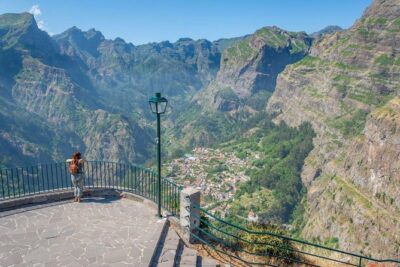 Nuns Valley Tour - Guides and narration: what varies, and how to get the most out of it