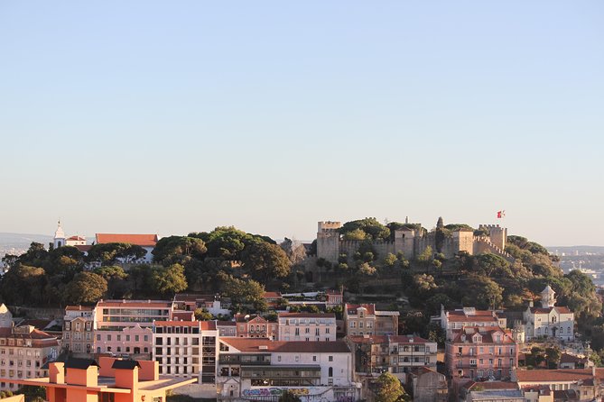 Old Lisbon: Alfama and Sao Jorge neighborhood 3-Hour Walking Tour - Price and value: why $24.14 feels fair