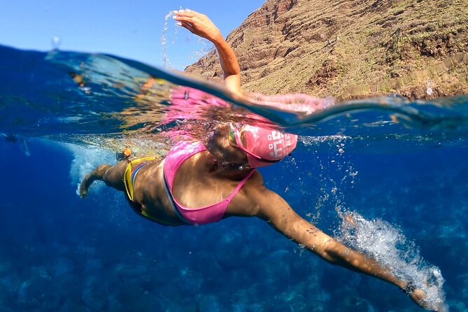 Open-Water Swimming in Madeira - Meeting at SwimTogether and getting kitted in Caniço